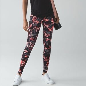 Lululemon Wunder Under Pant (Hi-Rise)
Paint Storm Espresso Multi